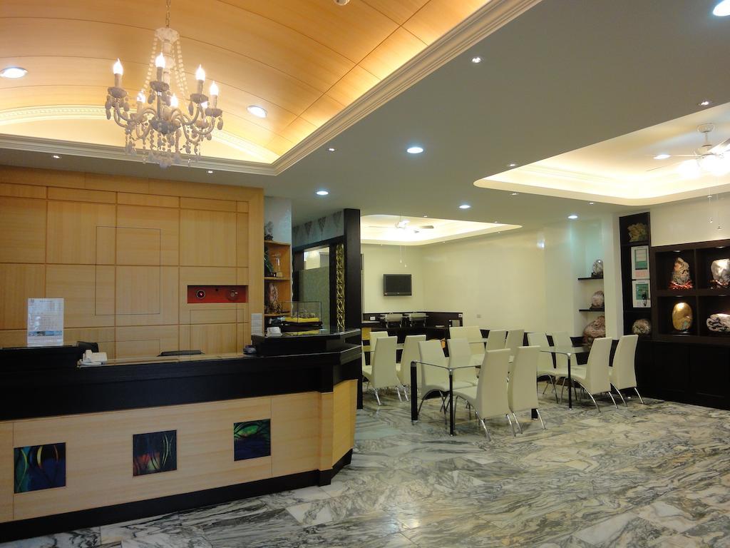 陶陶居商旅 Tautauchu Hotel Hualian Zewnętrze zdjęcie