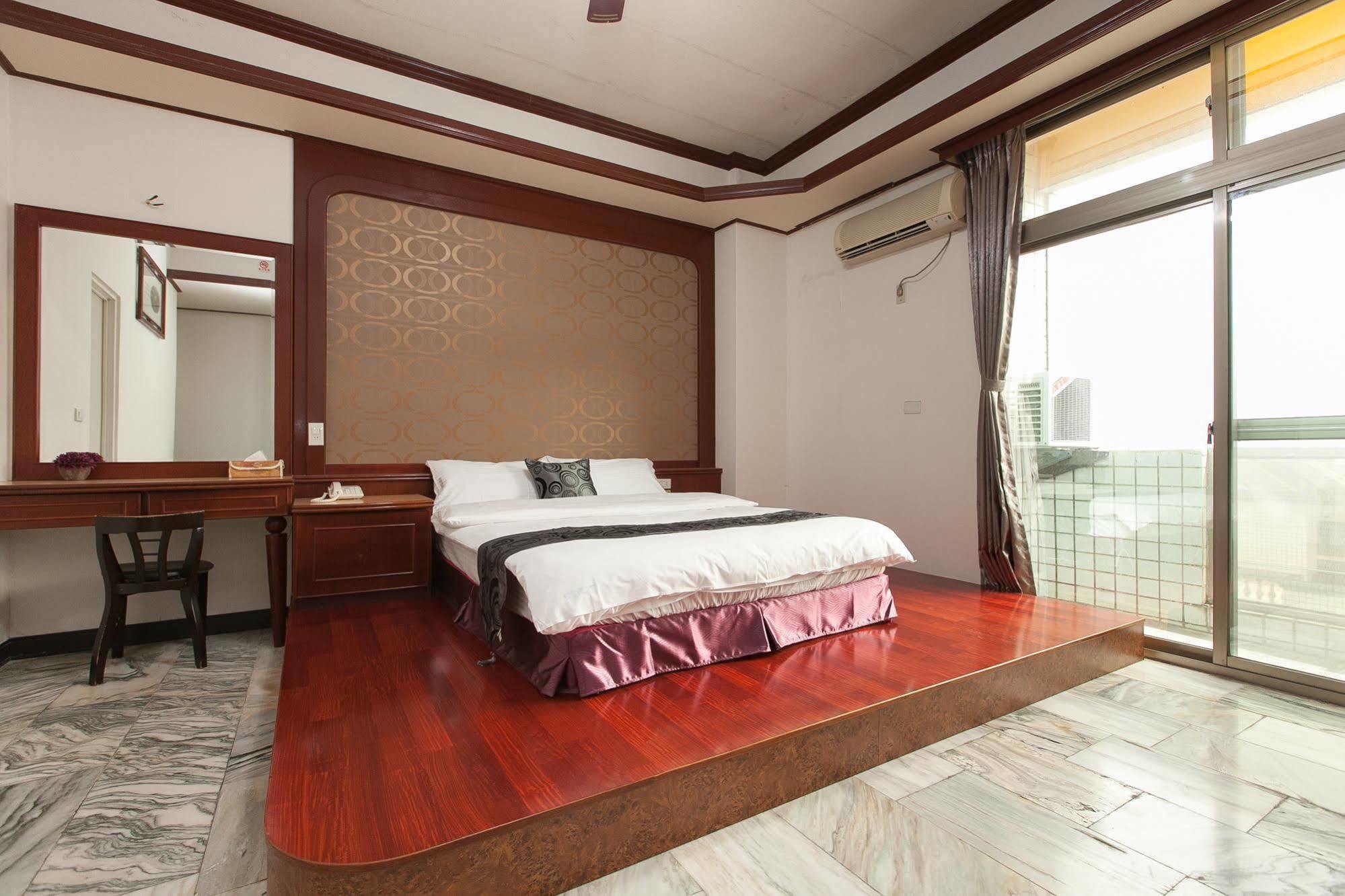 陶陶居商旅 Tautauchu Hotel Hualian Zewnętrze zdjęcie