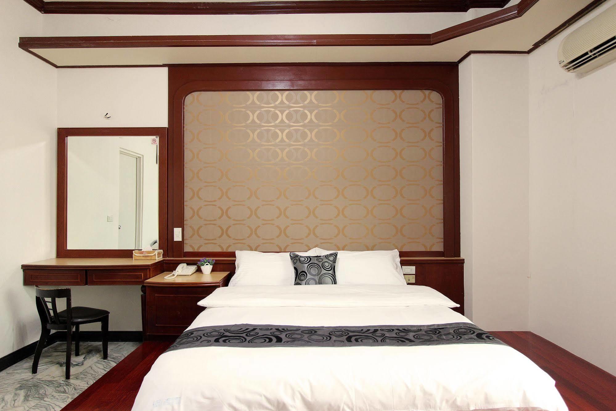 陶陶居商旅 Tautauchu Hotel Hualian Zewnętrze zdjęcie