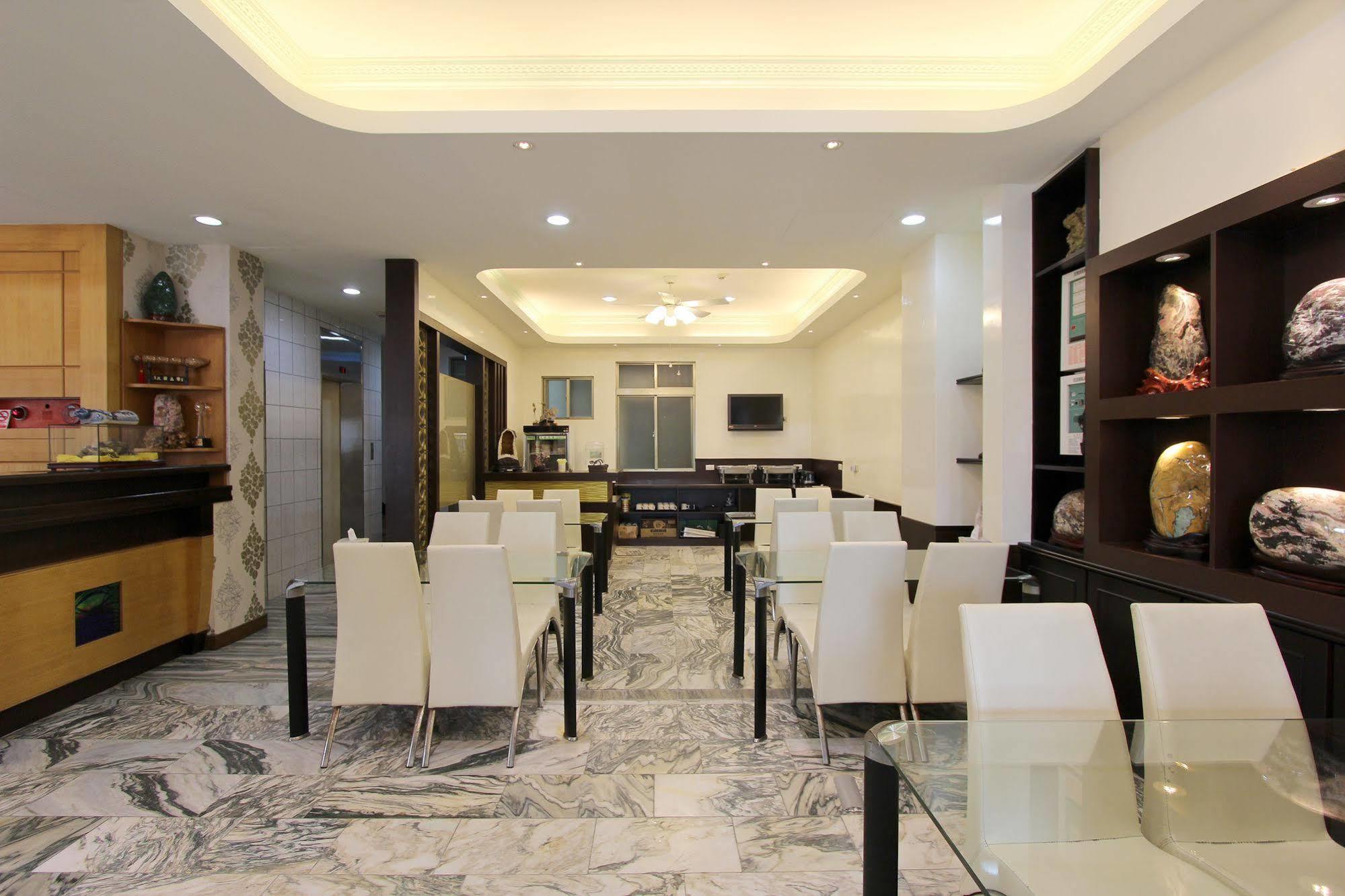 陶陶居商旅 Tautauchu Hotel Hualian Zewnętrze zdjęcie